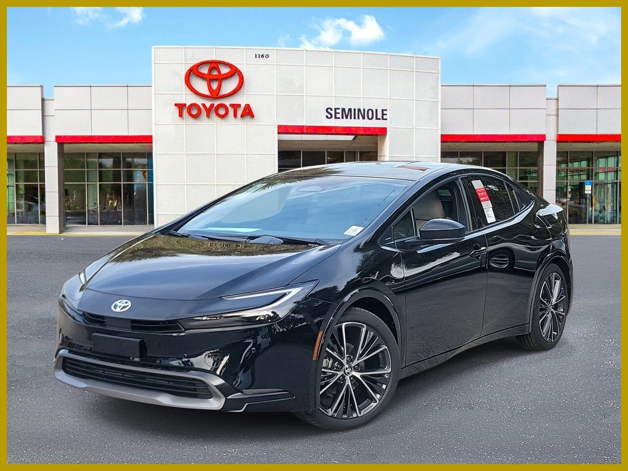 2026 Toyota Prius XLE's photo