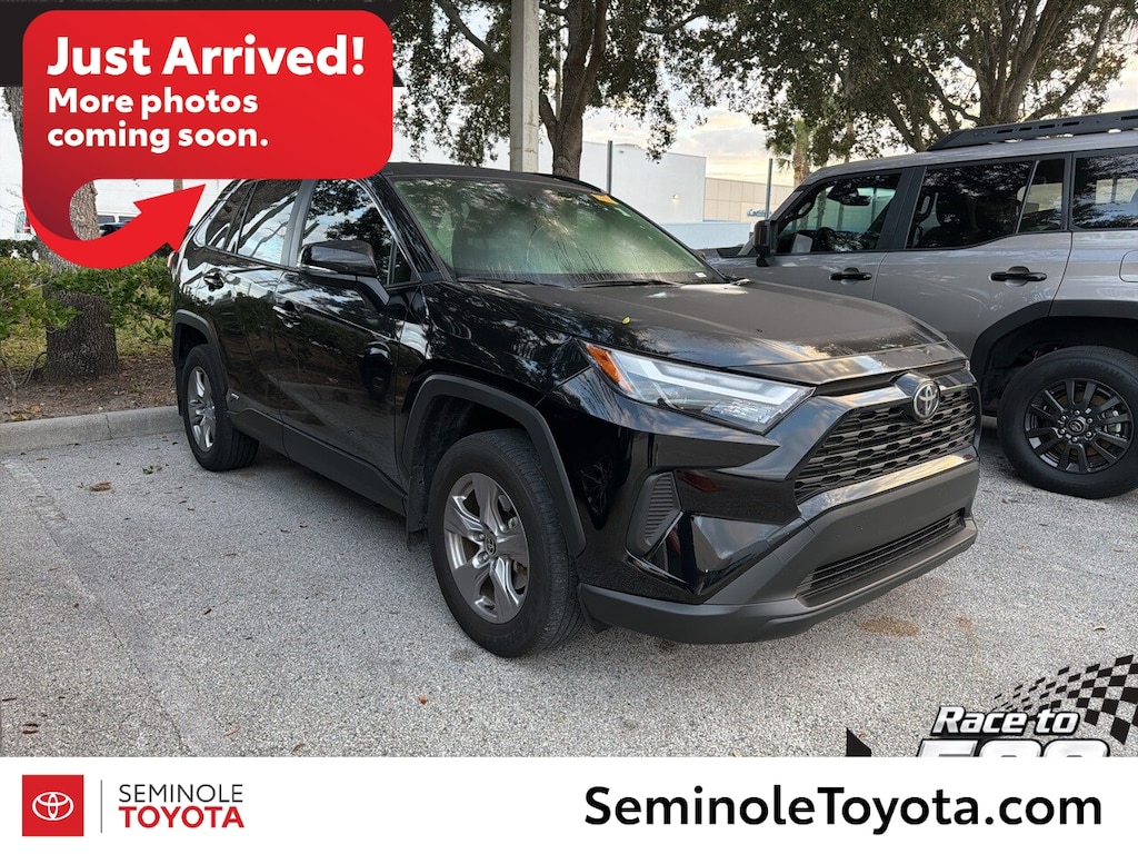 Used 2025 Toyota RAV4 Hybrid XLE SUV