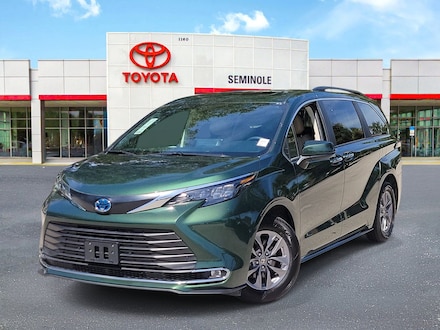 2024 Toyota Sienna XLE Minivan/Van