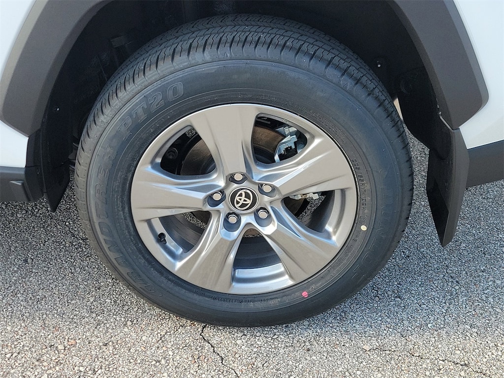 New 2025 Toyota RAV4 XLE SUV