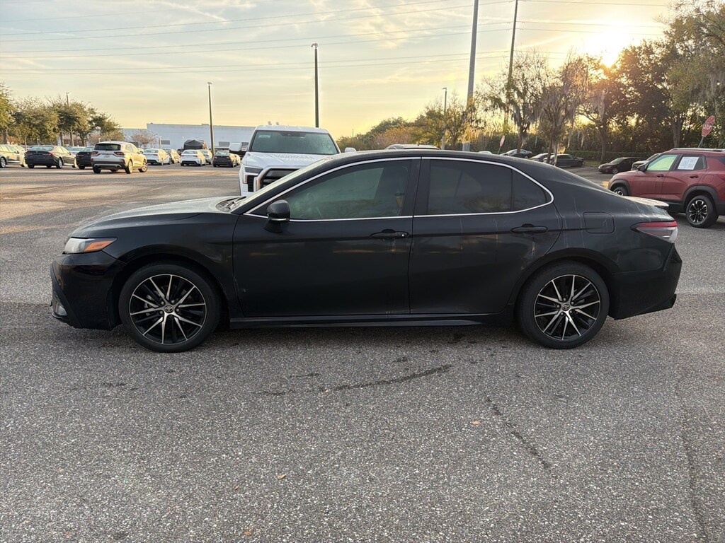 Used 2023 Toyota Camry SE Sedan