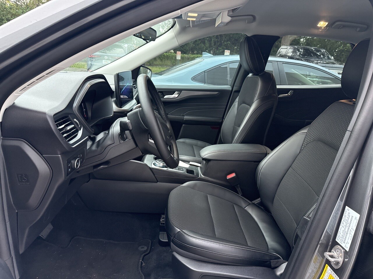 2025 Ford Escape Plug-In Hybrid Base photo 4