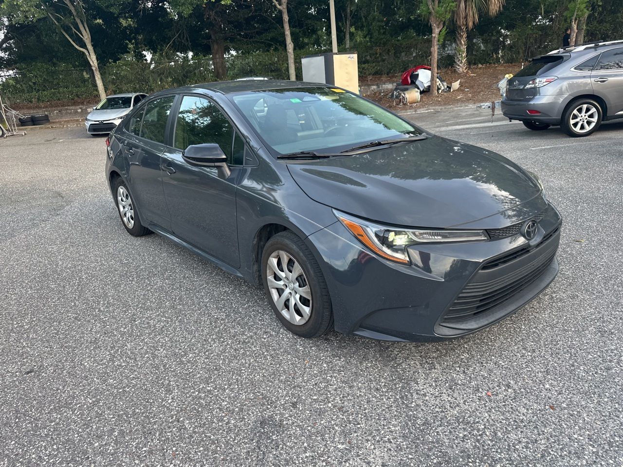 View vehicle photo 3