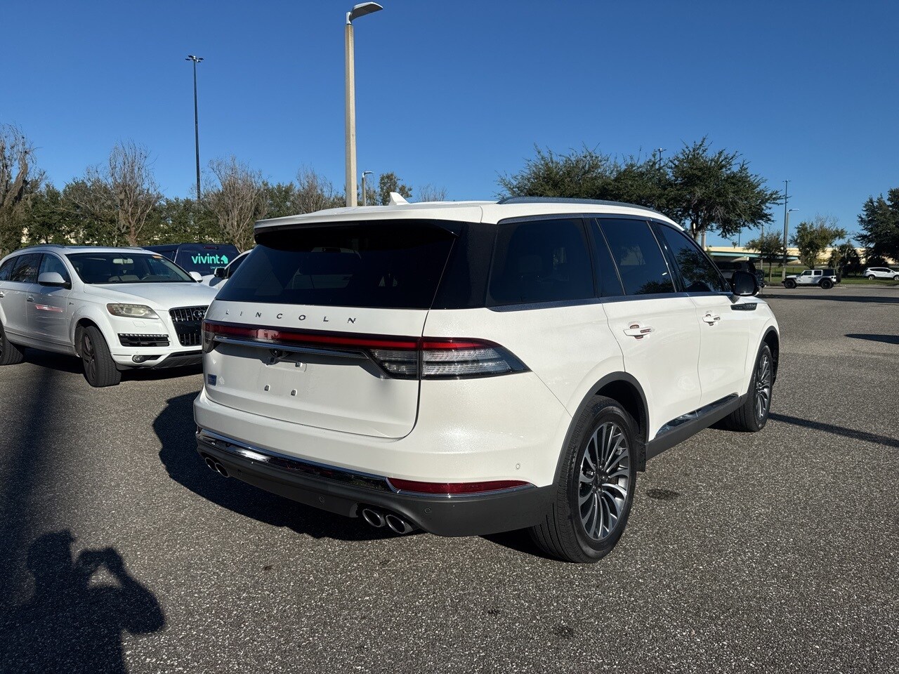 2022 Lincoln Aviator Reserve photo 2