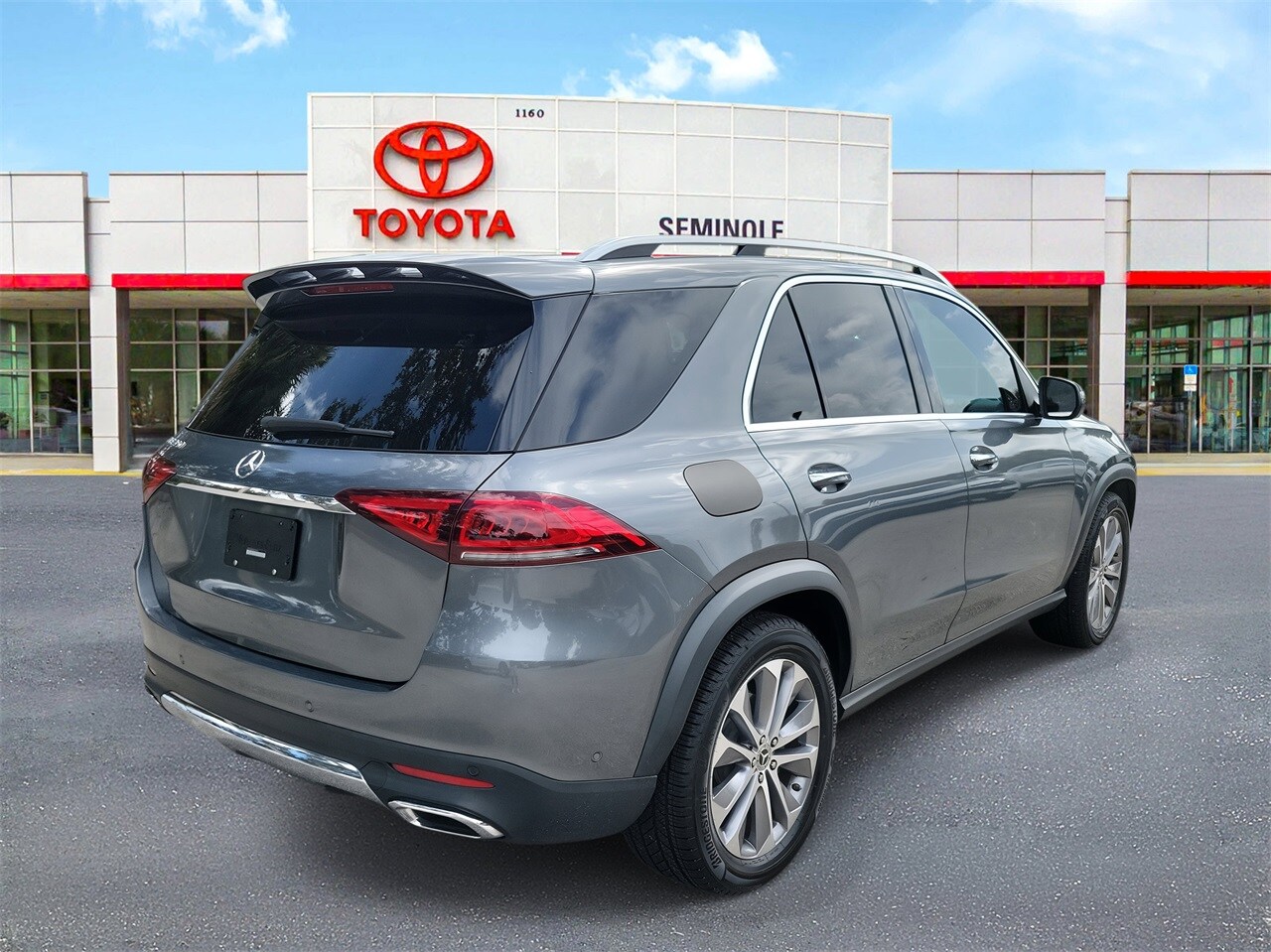 2021 Mercedes Benz GLE 350 photo 3