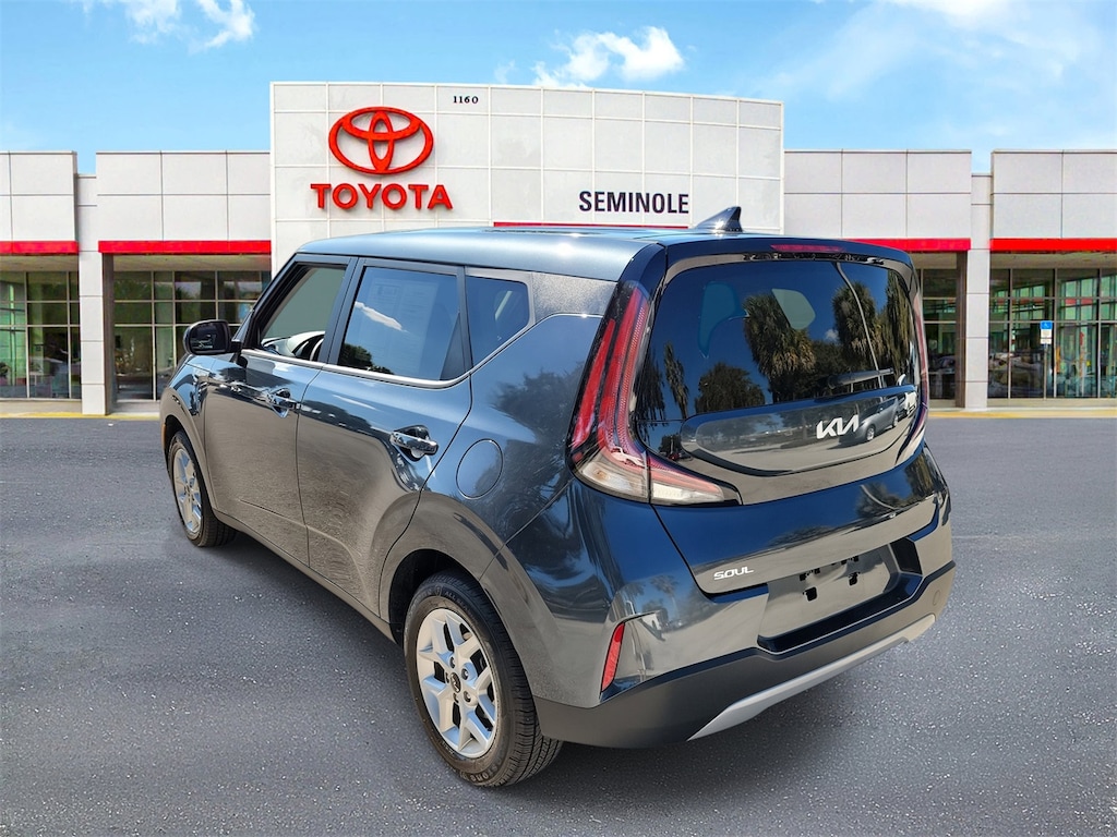 Used 2025 Kia Soul LX Hatchback