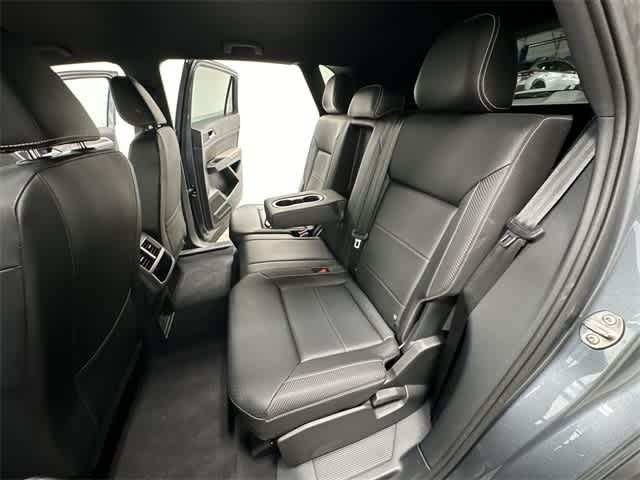 2023 Volkswagen Atlas Cross Sport SE w/Tech - Photo 19