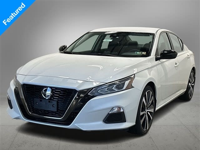 2020 Nissan Altima SR's photo
