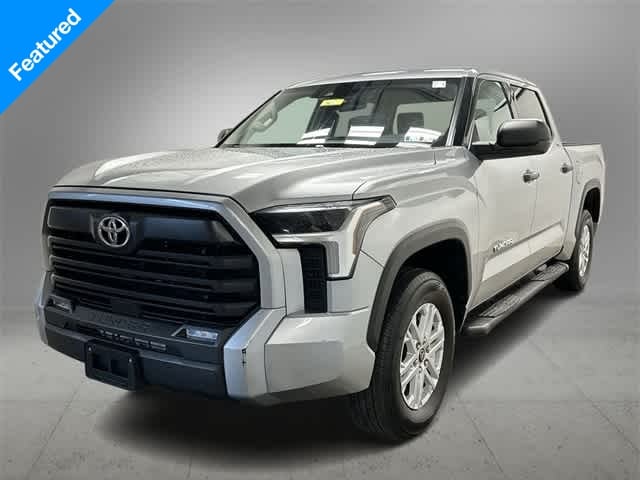 2022 Toyota Tundra SR5's photo