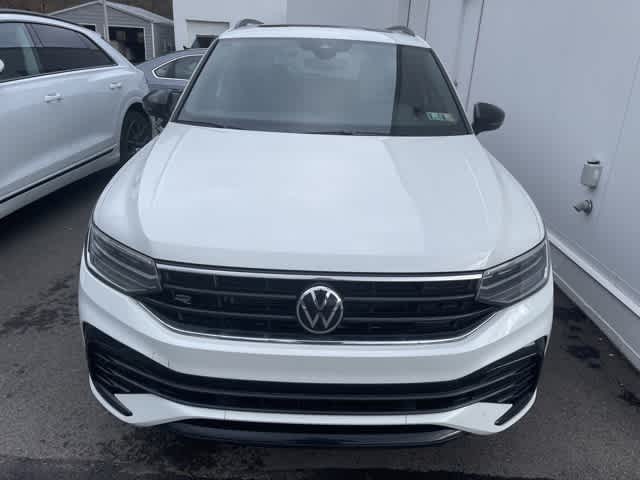 Used 2022 Volkswagen Tiguan SE R-LINE BLACK with VIN 3VV8B7AX5NM142738 for sale in Burlington, VT