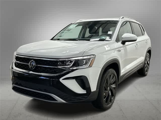 2024 Volkswagen Taos SEL's photo