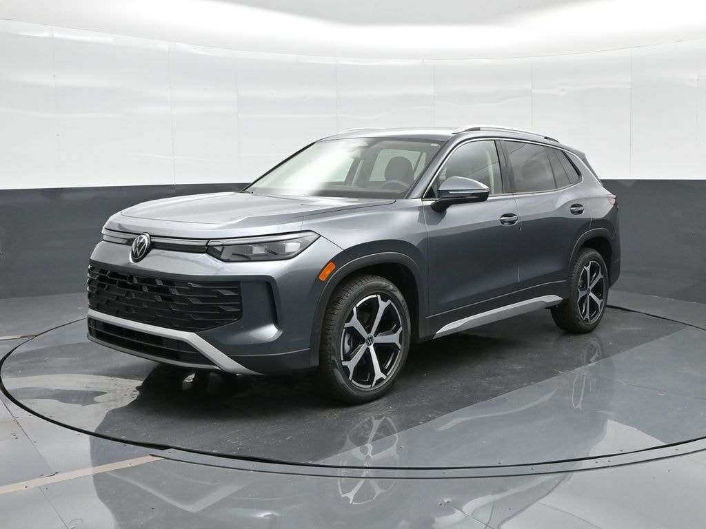 New 2025 Volkswagen Tiguan 2.0T SE SUV