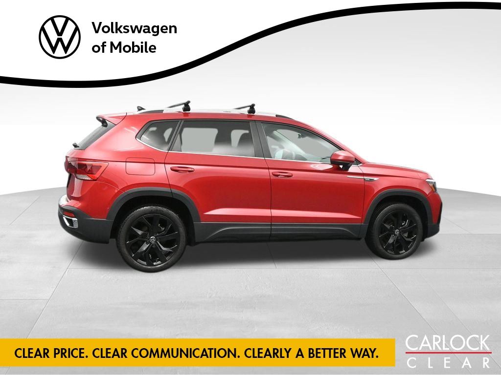 2023 Volkswagen Taos SE photo 2