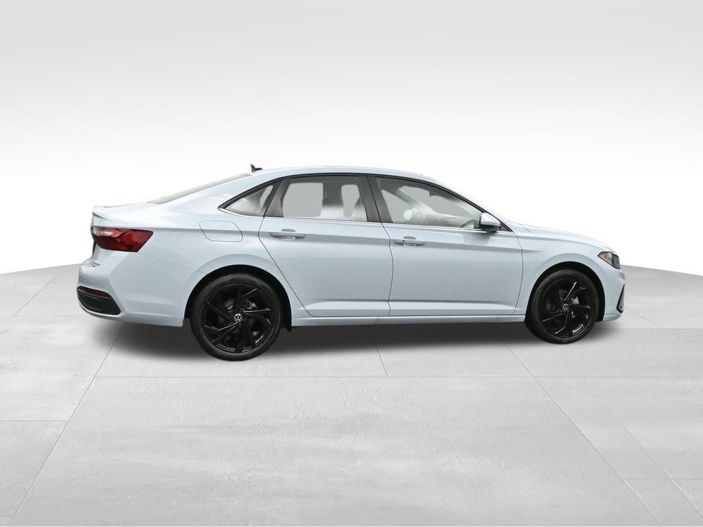 New 2026 Volkswagen Jetta 1.5T SE Sedan