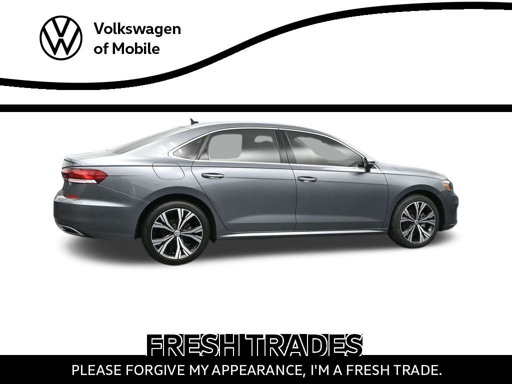 2021 Volkswagen Passat 2.0T SE photo 3