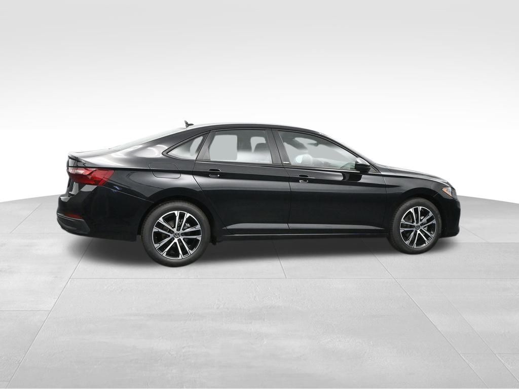 2026 Volkswagen Jetta 1.5T Sport photo 3