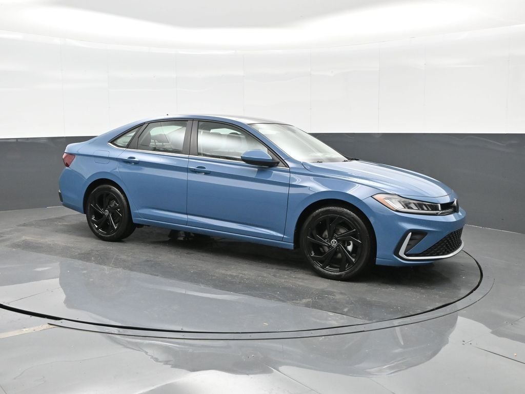 New 2026 Volkswagen Jetta 1.5T SE Sedan