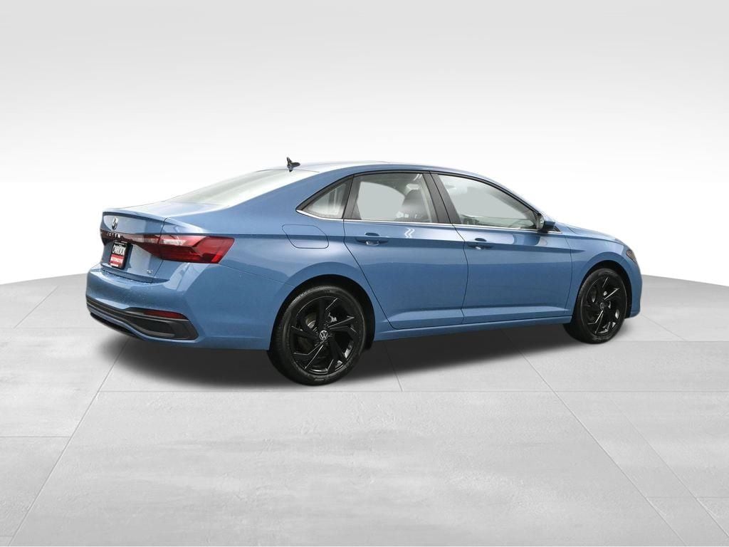 New 2026 Volkswagen Jetta 1.5T SE Sedan