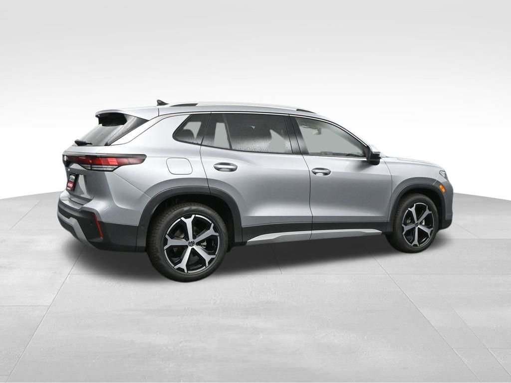 2025 Volkswagen Tiguan SE photo 2