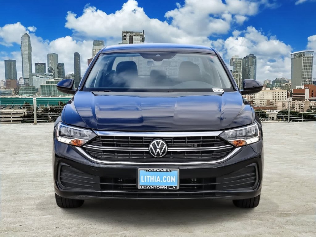 3VW7M7BU2PM043495