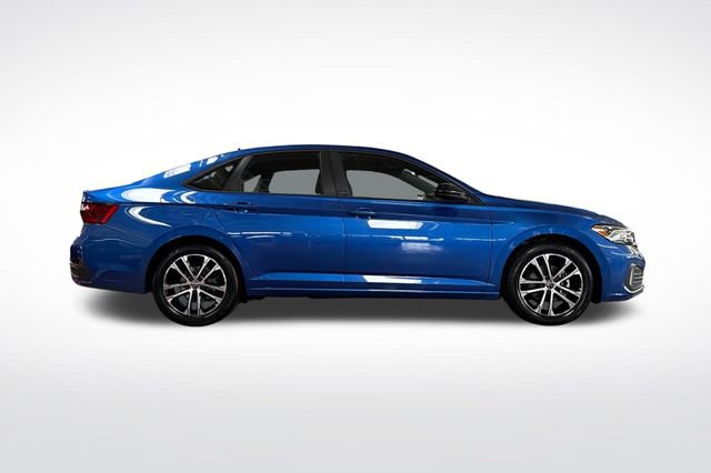 2024 Volkswagen Jetta 1.5T Sport photo 3