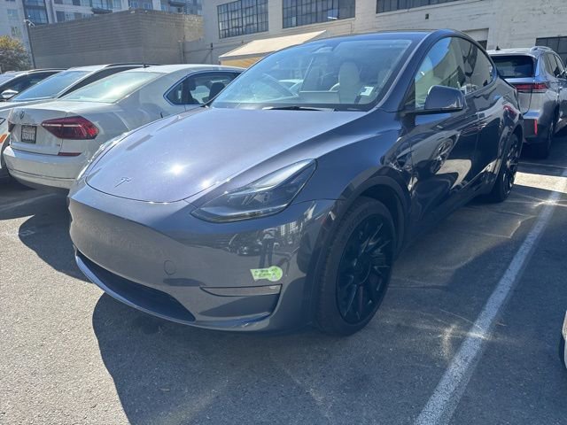 2023 Tesla Model Y Long Range photo 3