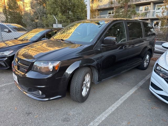 2019 Dodge Grand Caravan GT photo 2