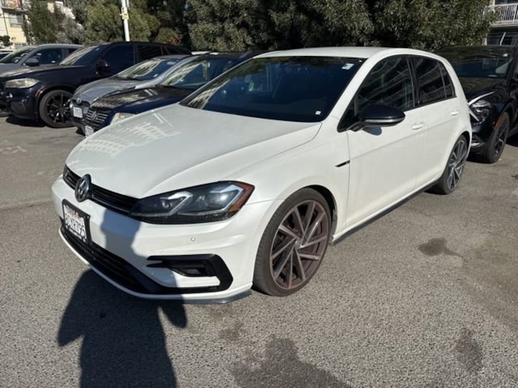 Used 2018 Volkswagen Golf R 2.0T w/DCC & Navigation Hatchback