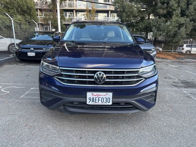 2022 Volkswagen Tiguan SE photo 2