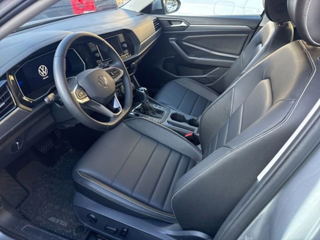 Certified 2022 Volkswagen Jetta 1.5T SE Sedan