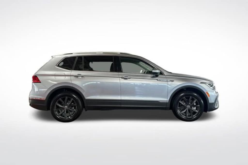 Certified 2024 Volkswagen Tiguan 2.0T SE SUV