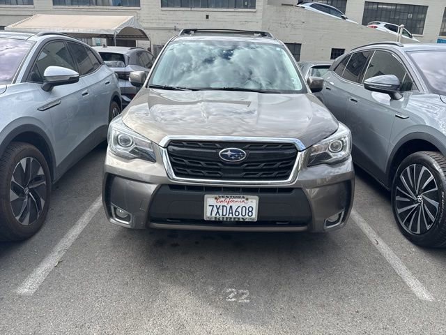2017 Subaru Forester Touring photo 2