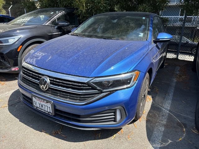 2024 Volkswagen Jetta SEL photo 3