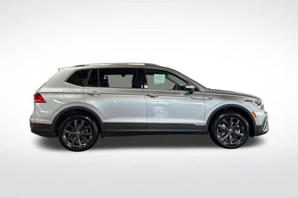 Certified 2024 Volkswagen Tiguan 2.0T SE SUV