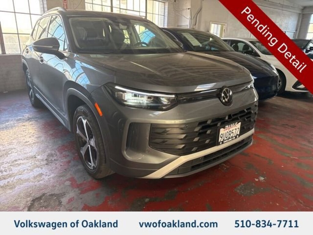 Certified 2025 Volkswagen Tiguan 2.0T SE SUV