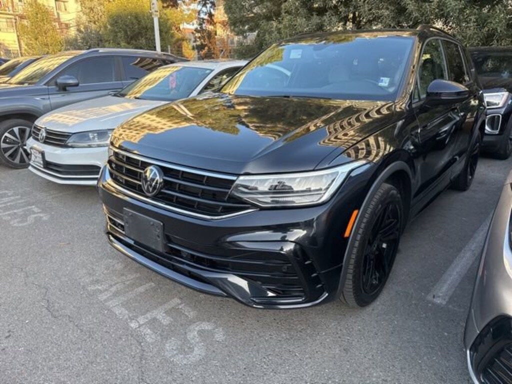Certified 2023 Volkswagen Tiguan 2.0T SE R-Line Black SUV
