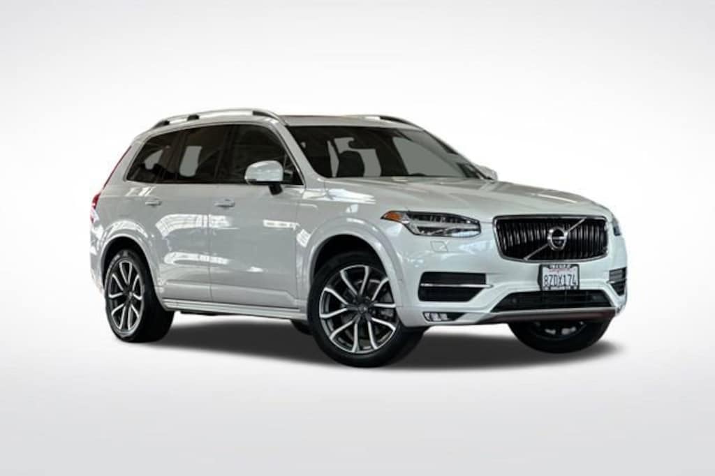 Used 2019 Volvo XC90 T6 Momentum SUV