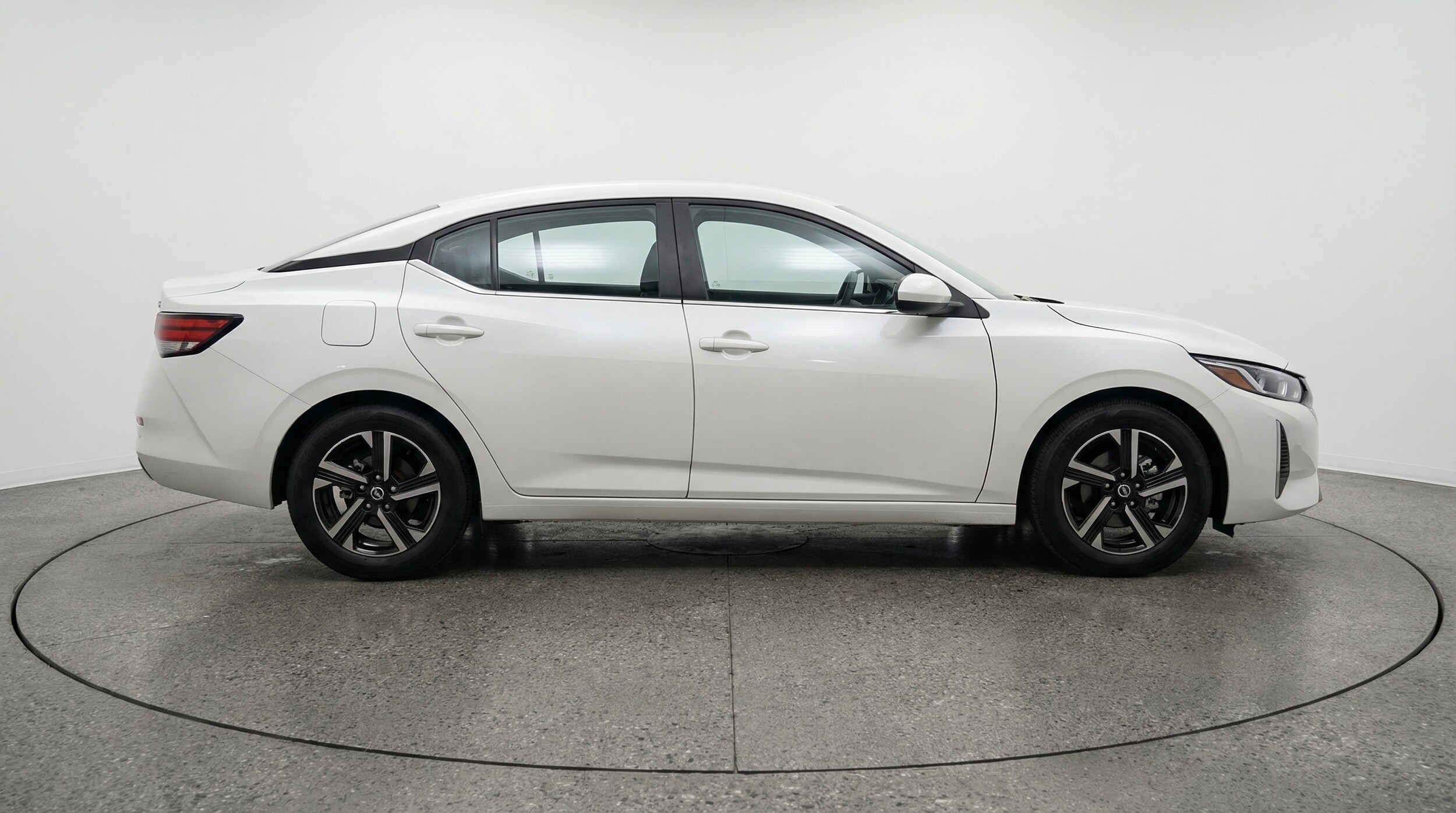 Thumbnail: 2025 Nissan Sentra - 8