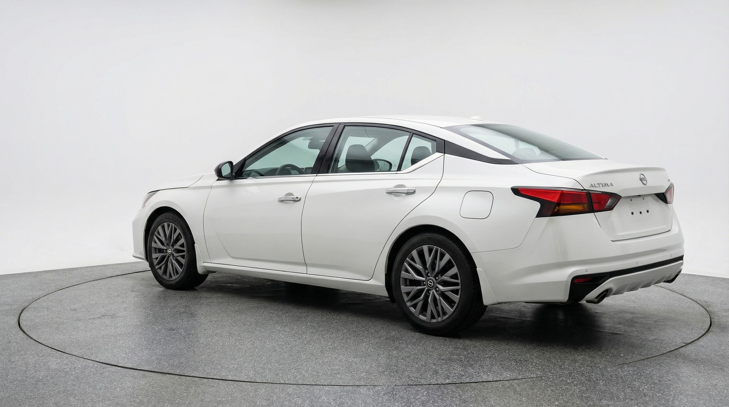 Thumbnail: 2025 Nissan Altima - 5