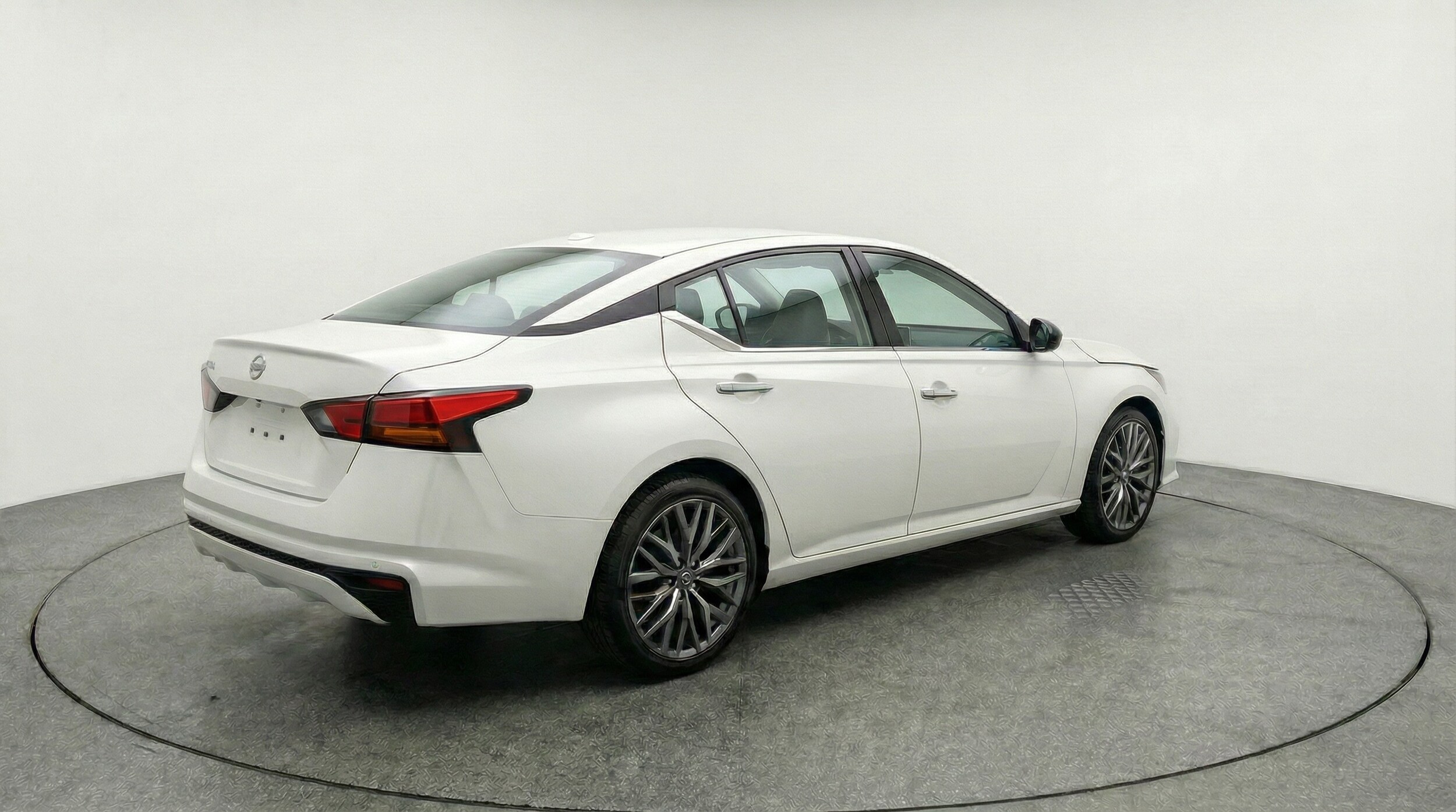 Thumbnail: 2025 Nissan Altima - 7