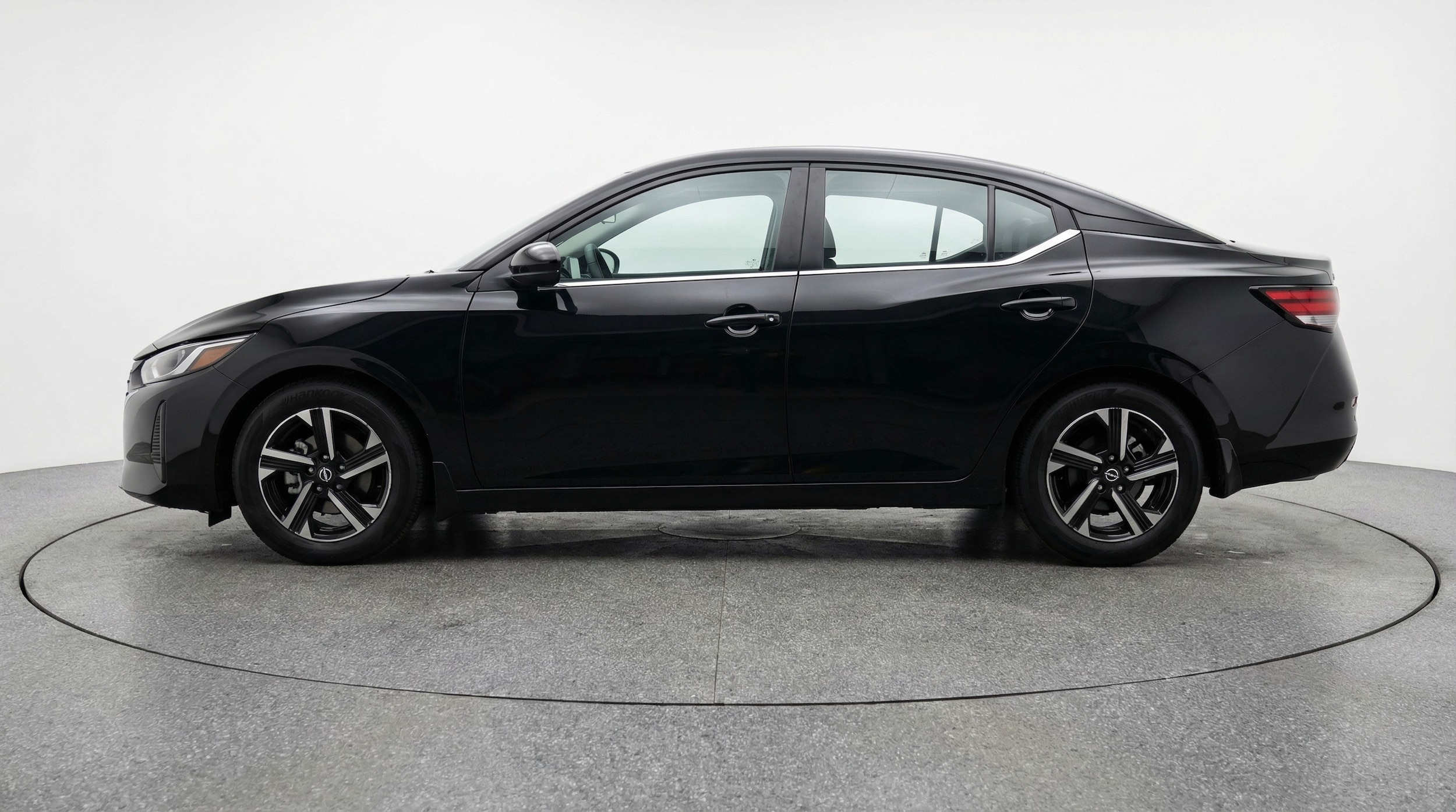 Thumbnail: 2025 Nissan Sentra - 4