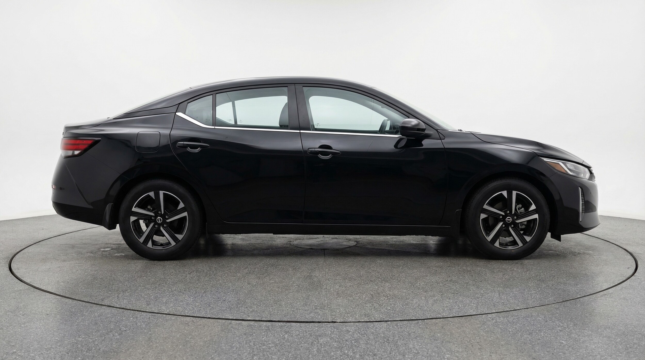 Thumbnail: 2025 Nissan Sentra - 8