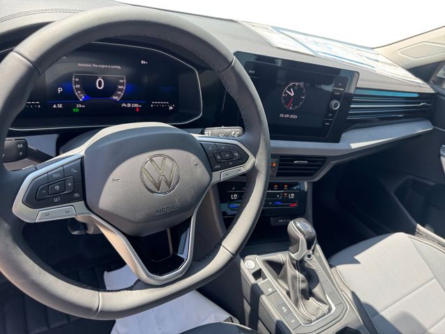 2026 Volkswagen Jetta SE - Photo 10