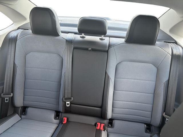 2026 Volkswagen Jetta SE - Photo 13