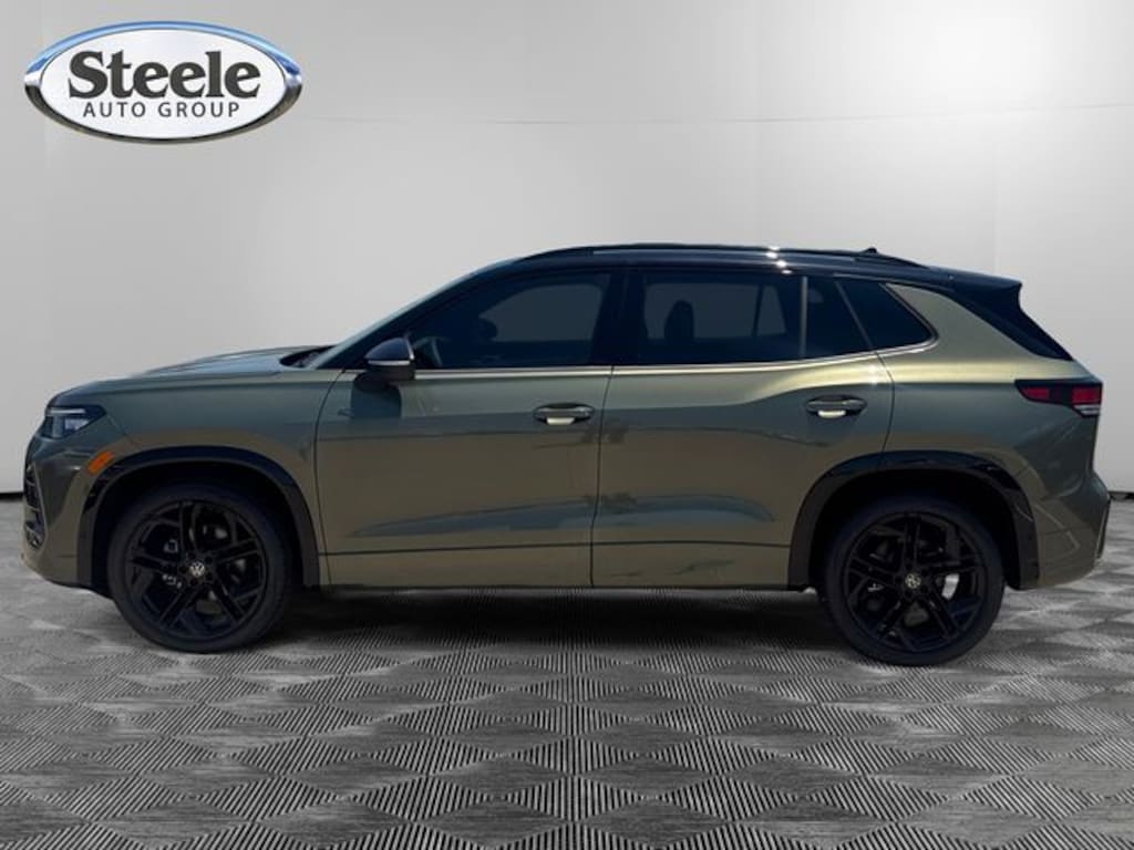 New 2026 Volkswagen Tiguan 2.0T SE R-Line Black SUV