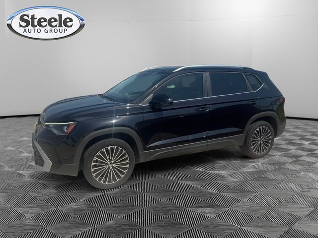 2025 Volkswagen Taos SUV 
