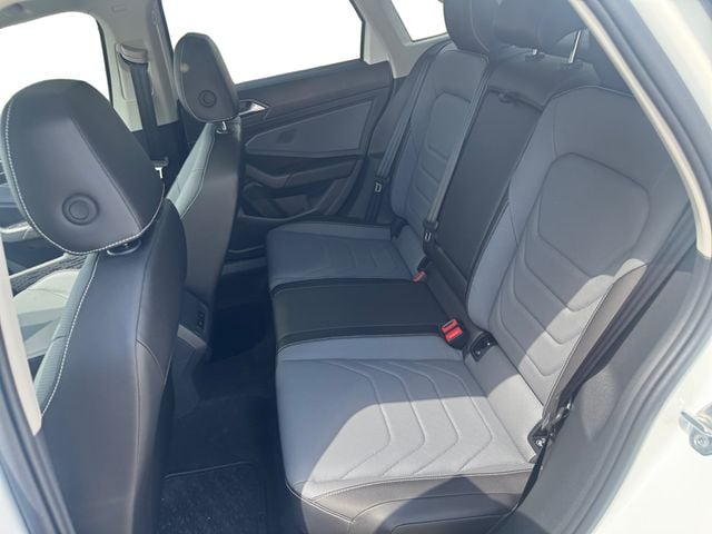 2026 Volkswagen Jetta SEL - Photo 11