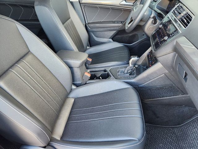 2024 Volkswagen Tiguan SE - Photo 10