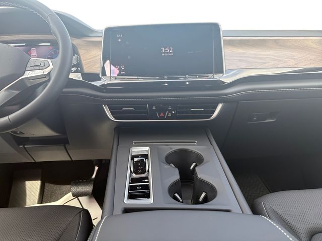 2026 Volkswagen Atlas SE - Photo 11