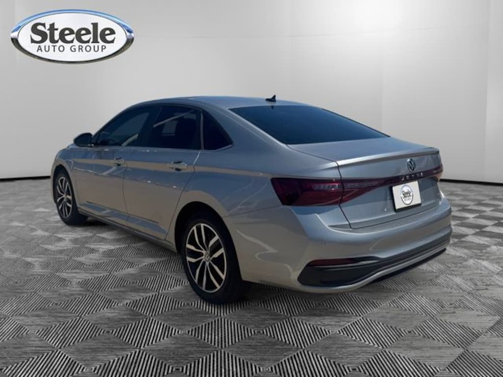 New 2026 Volkswagen Jetta 1.5T SE Sedan